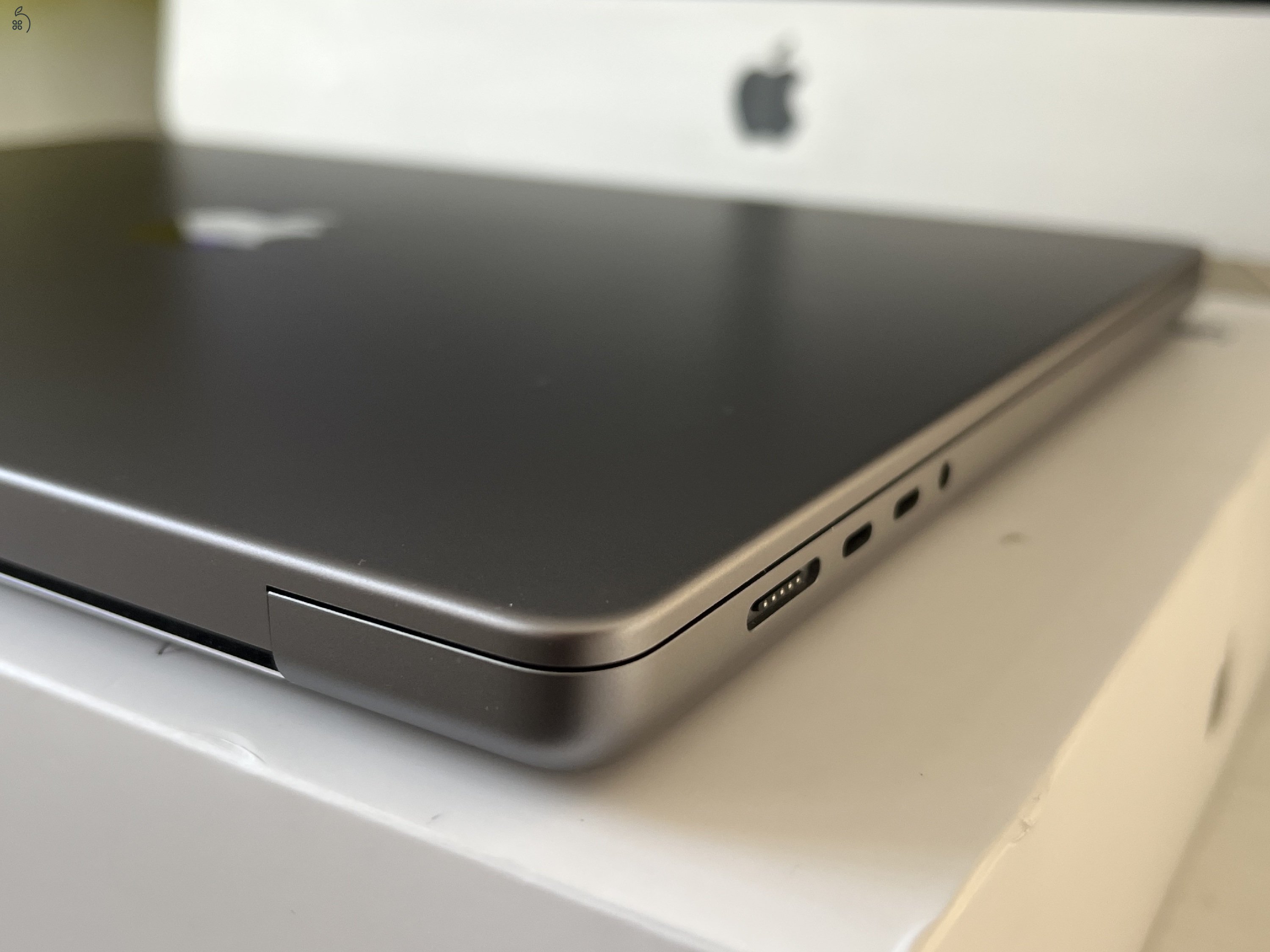 MacBook Pro 16