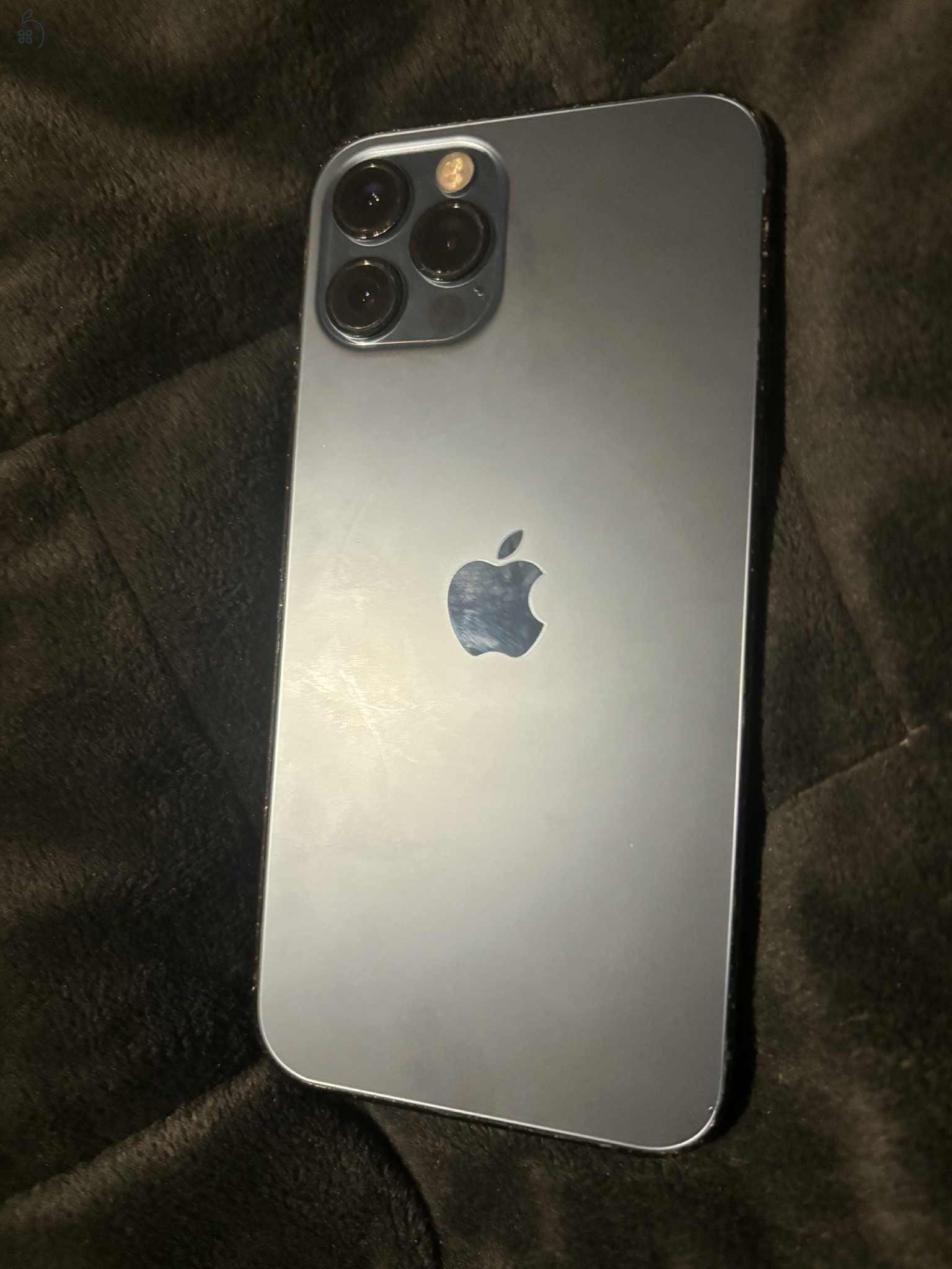 Iphone 12 pro, új elő és hátlappal