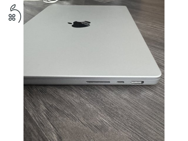 MacBook Pro 14