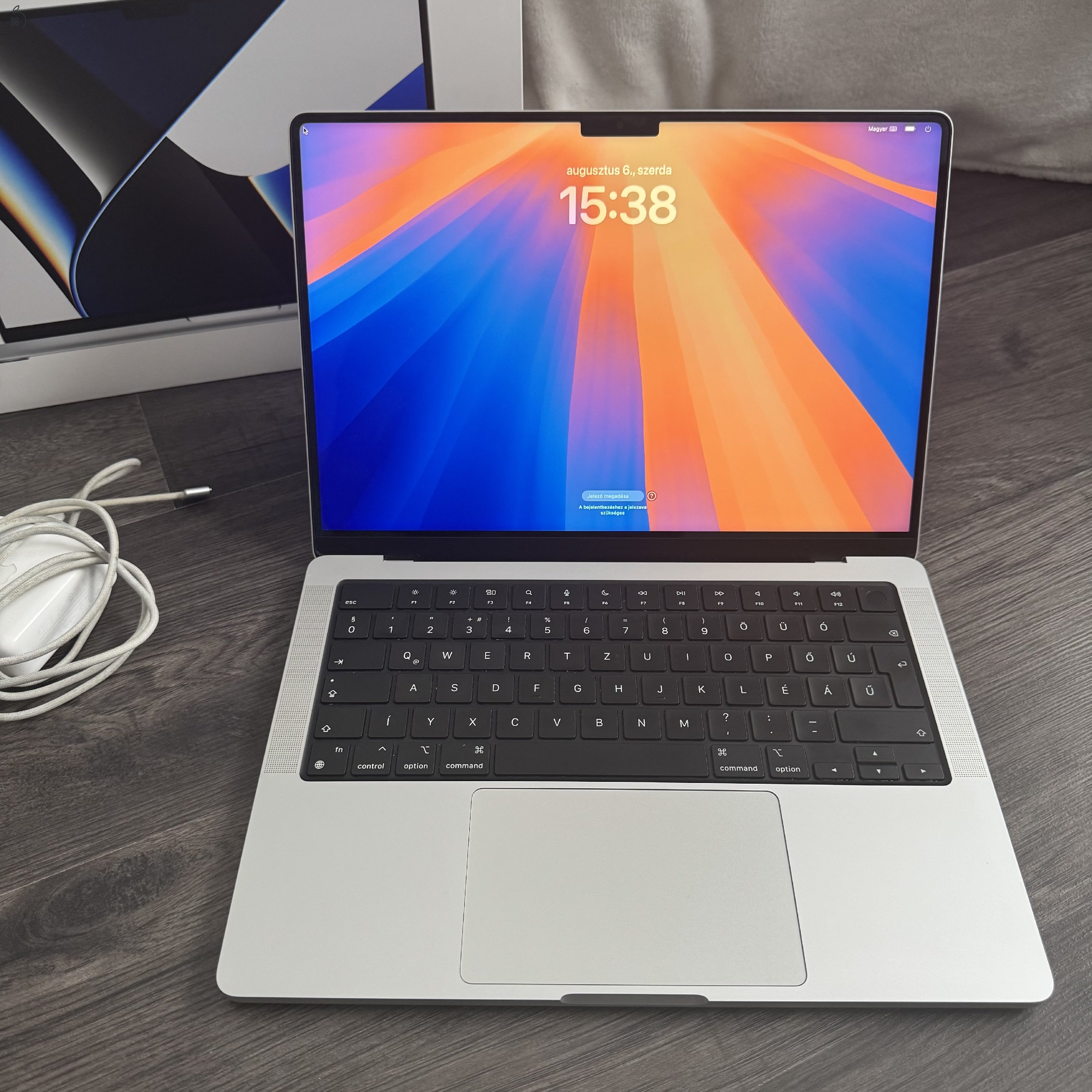 MacBook Pro 14