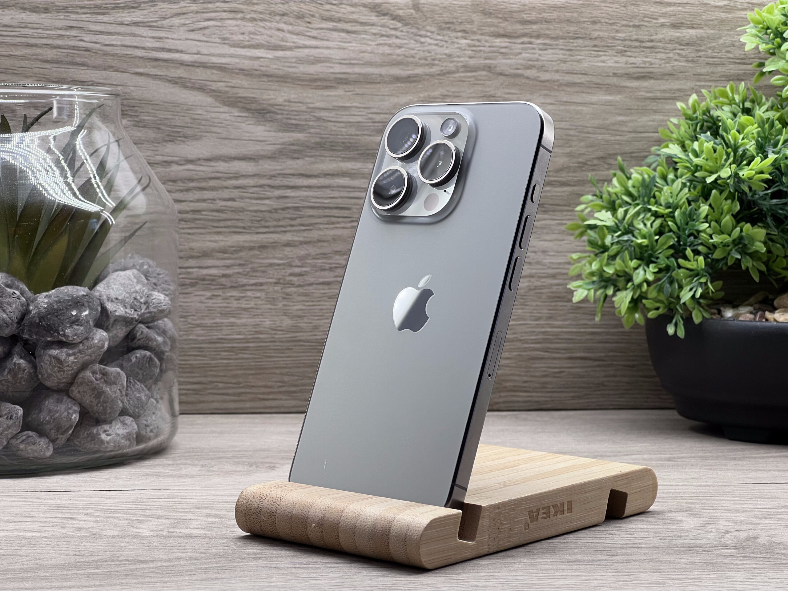 iPhone 15 Pro Natural Titanium 256GB 2 ÉV Garanciával Számlával Aksi 94%