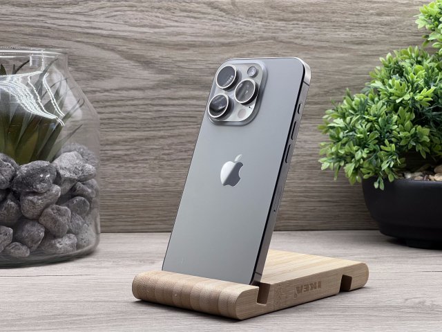 iPhone 15 Pro Natural Titanium 256GB 2 ÉV Garanciával Számlával Aksi 94%