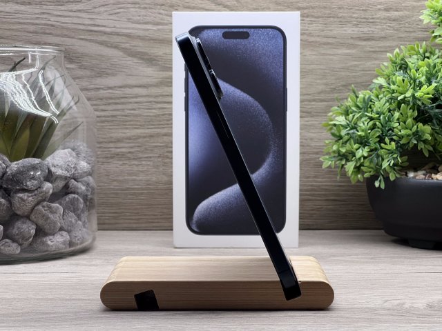 Hibátlan iPhone 15 Pro Max Blue Titanium 256GB 2 ÉV Garanciával Számlával Aksi 97%
