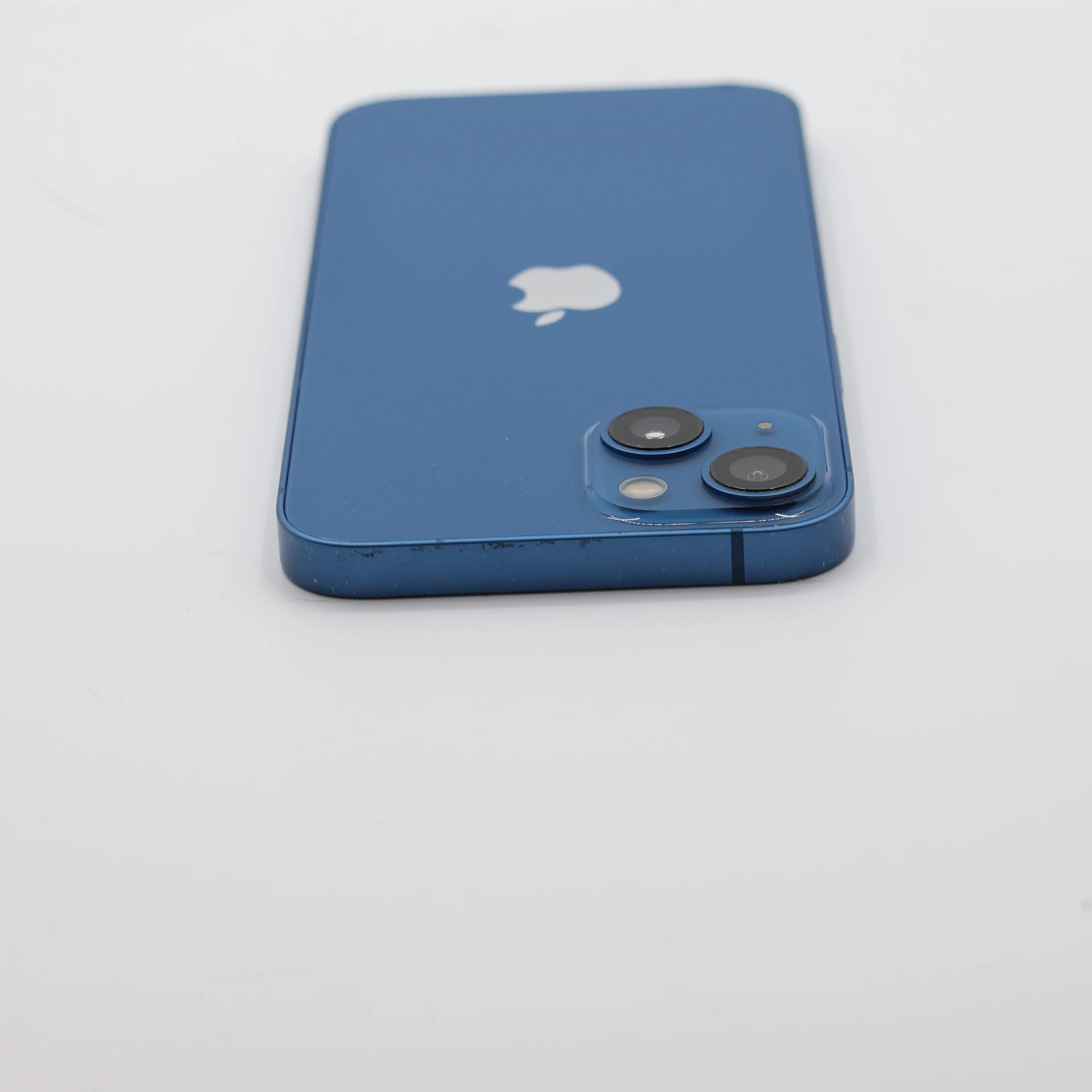 + Ajándékkal és 1 év garanciával! Felújított iPhone 13 128 GB Blue