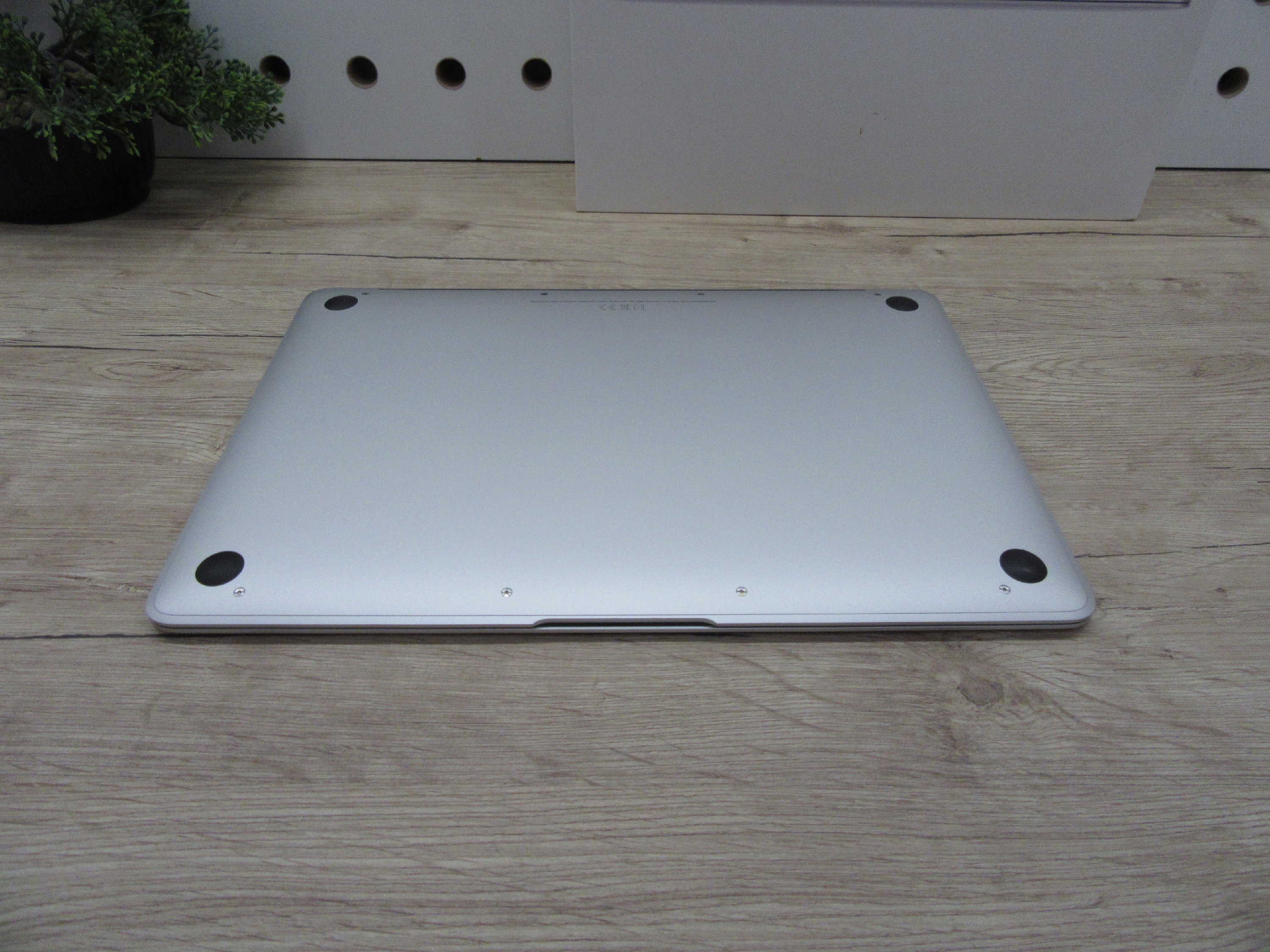 Apple MacBook 12” Retina – Ultravékony, könnyű és elegáns – Használt, karcmentes – 3 hónap garanciával