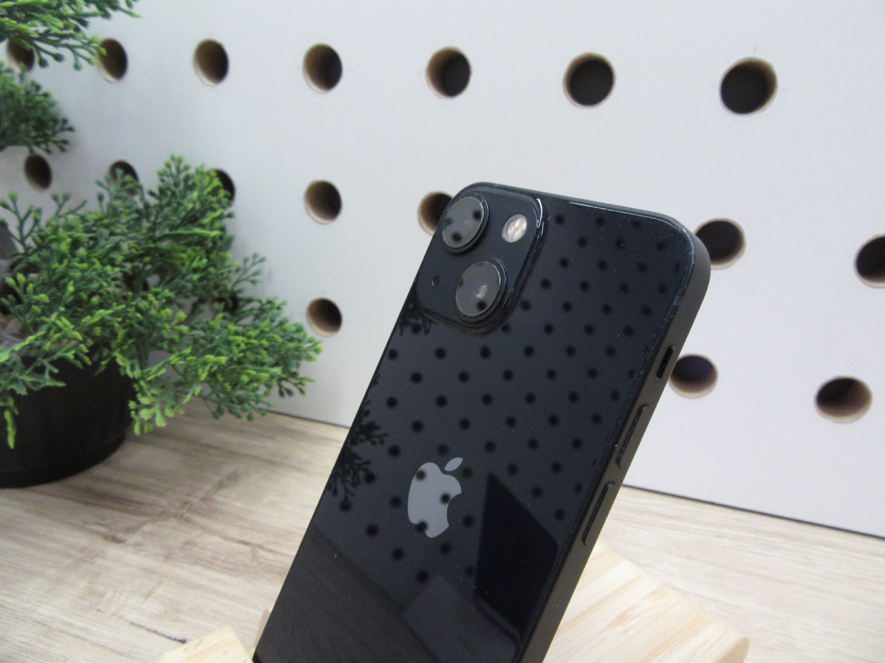 Apple iPhone 13 mini – Kompakt erőgép, megbízható teljesítmény – 256 GB – Használt – 3 hónap garanciával