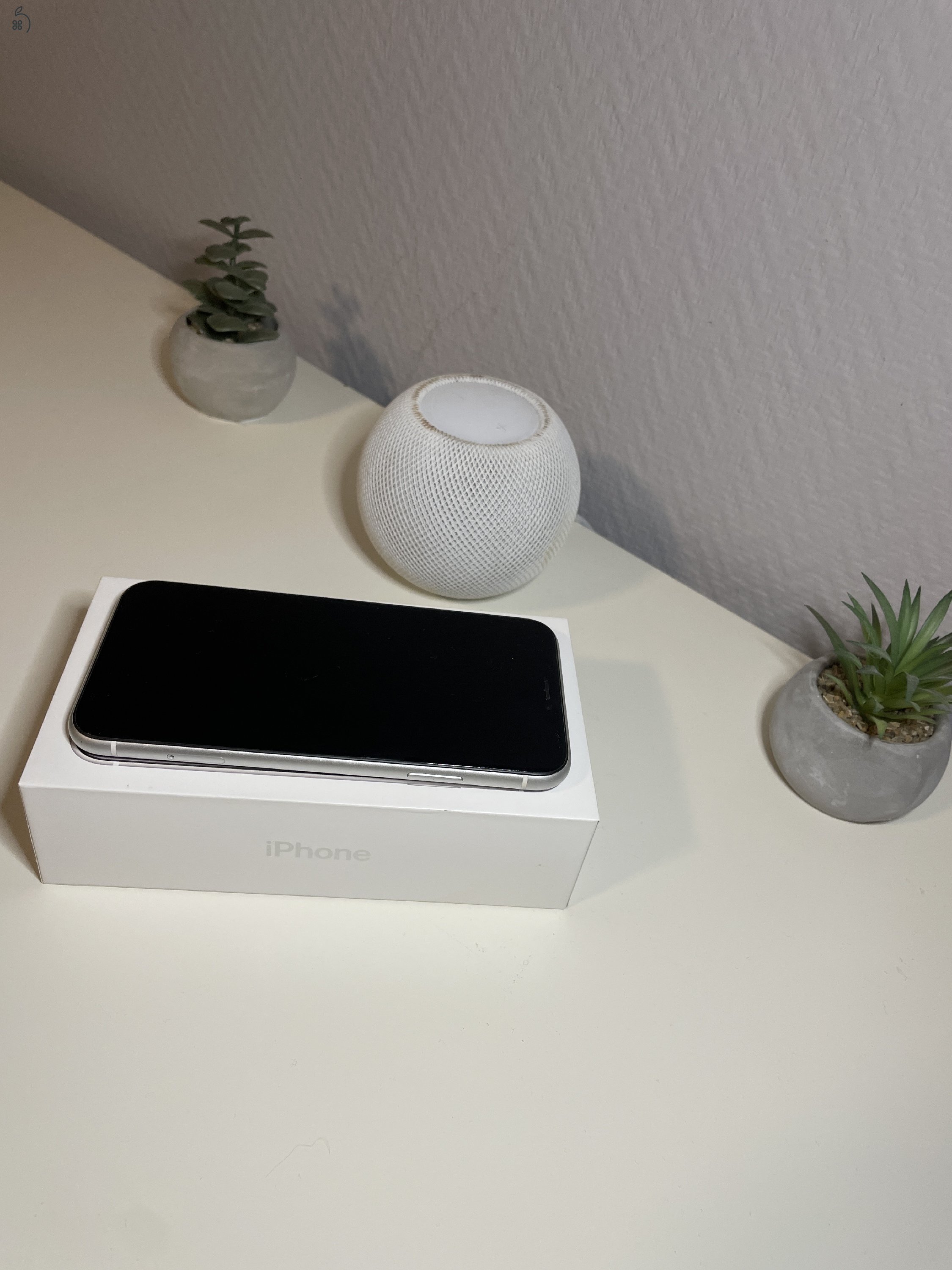 iPhone XR 128 GB White