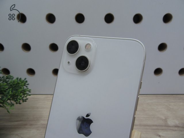 Apple iPhone 13 – Stílusos fehér, erős teljesítmény – 128 GB – Használt, karcmentes – 3 hónap garanciával