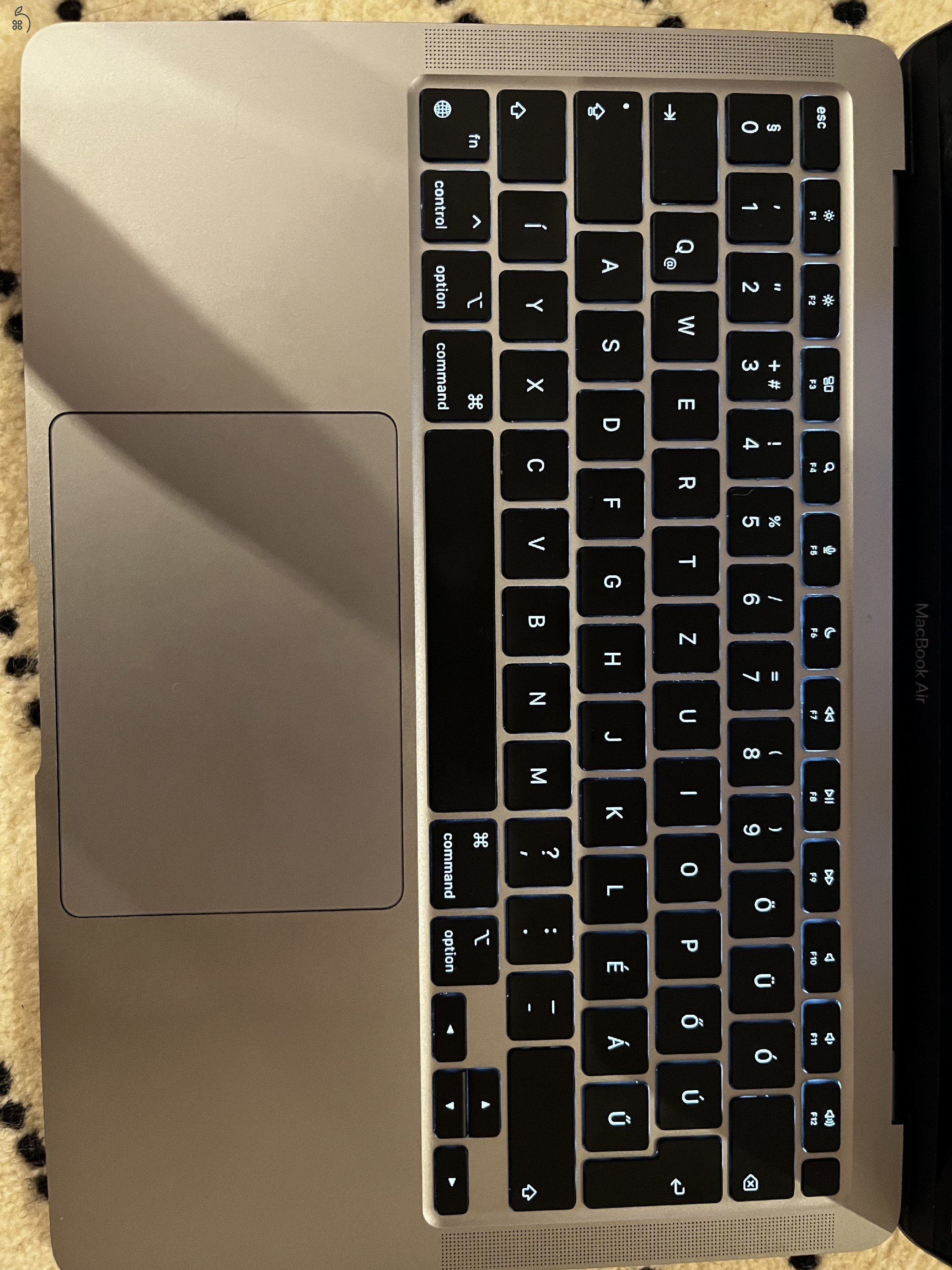 MacBook Air M1 2020 Eladó