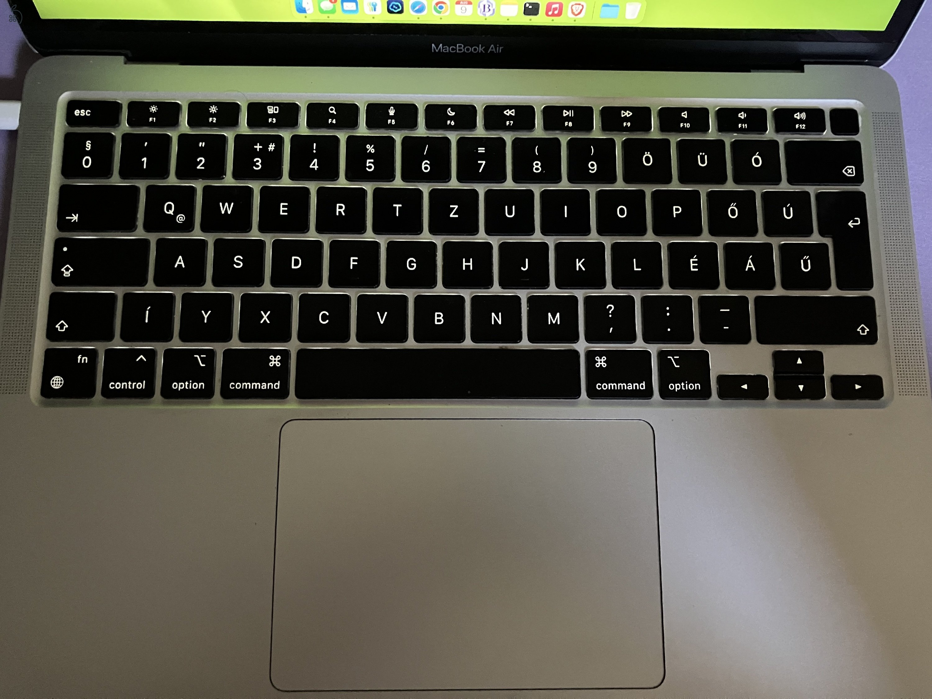 Szürke M1 Macbook Air 2020 16/512