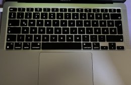 Szürke M1 Macbook Air 2020 16/512