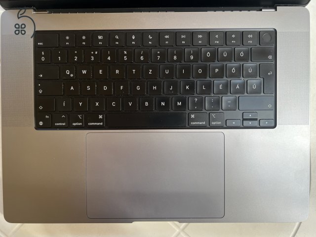 Eladó MacBook Pro 16 M1 Pro/16GB/1TB újszerű - irányár