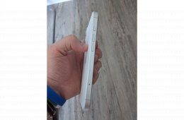 Hibátlan állapotú Iphone 16 eladó, fehér, 128 gb, akku 100%