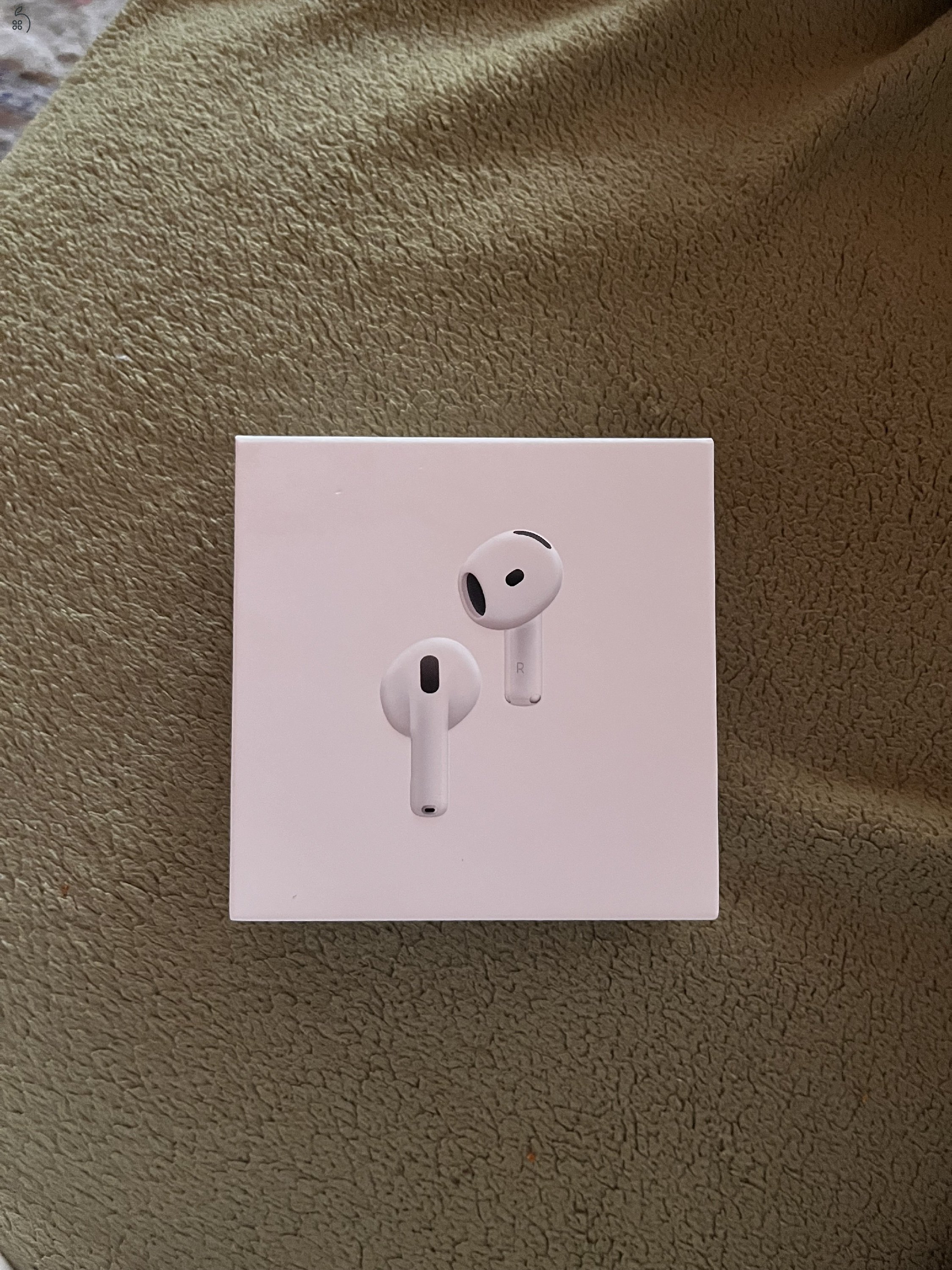 Airpods 4 aktív zajszűréssel