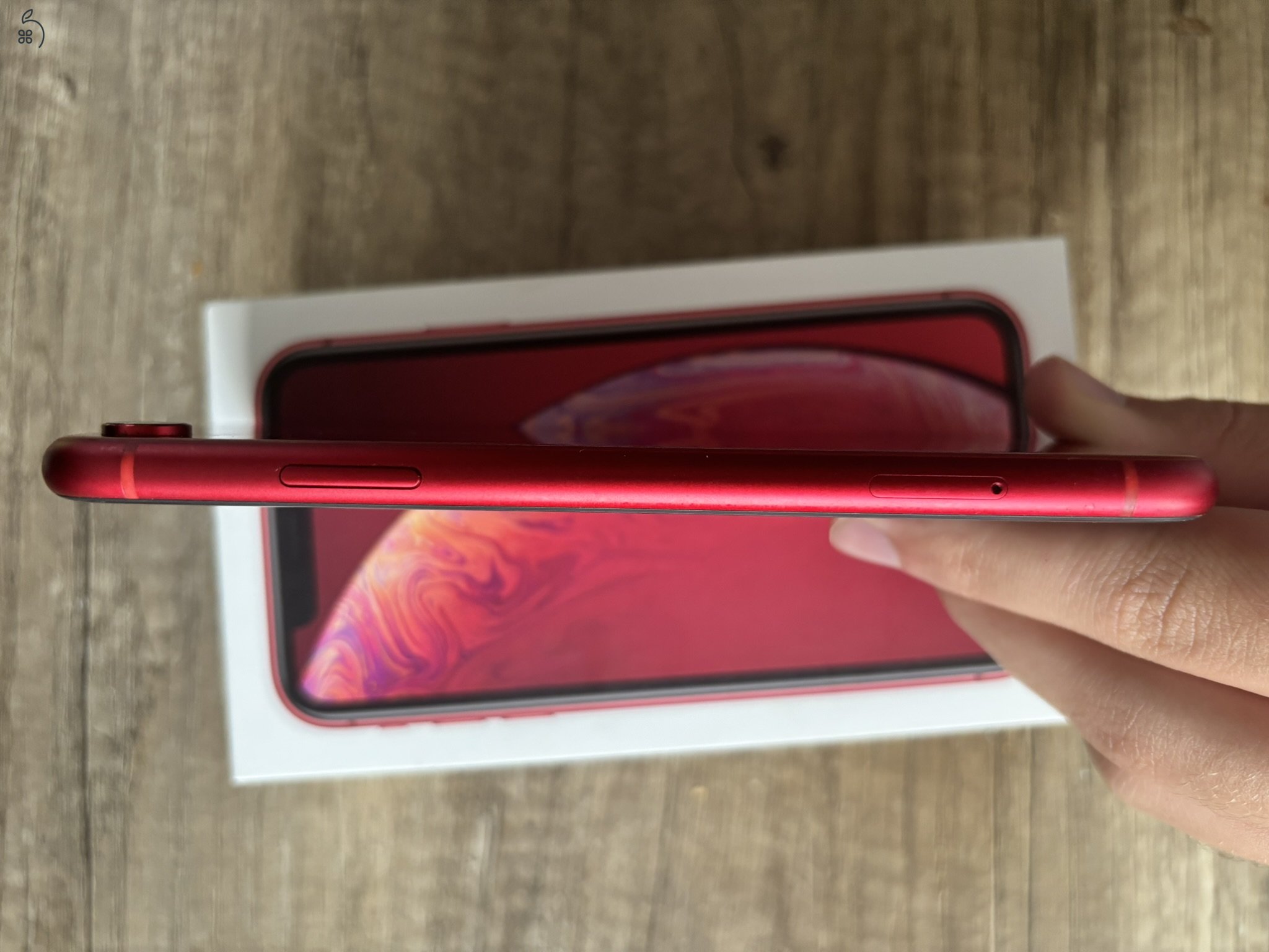 iPhone XR – Product Red – 64GB