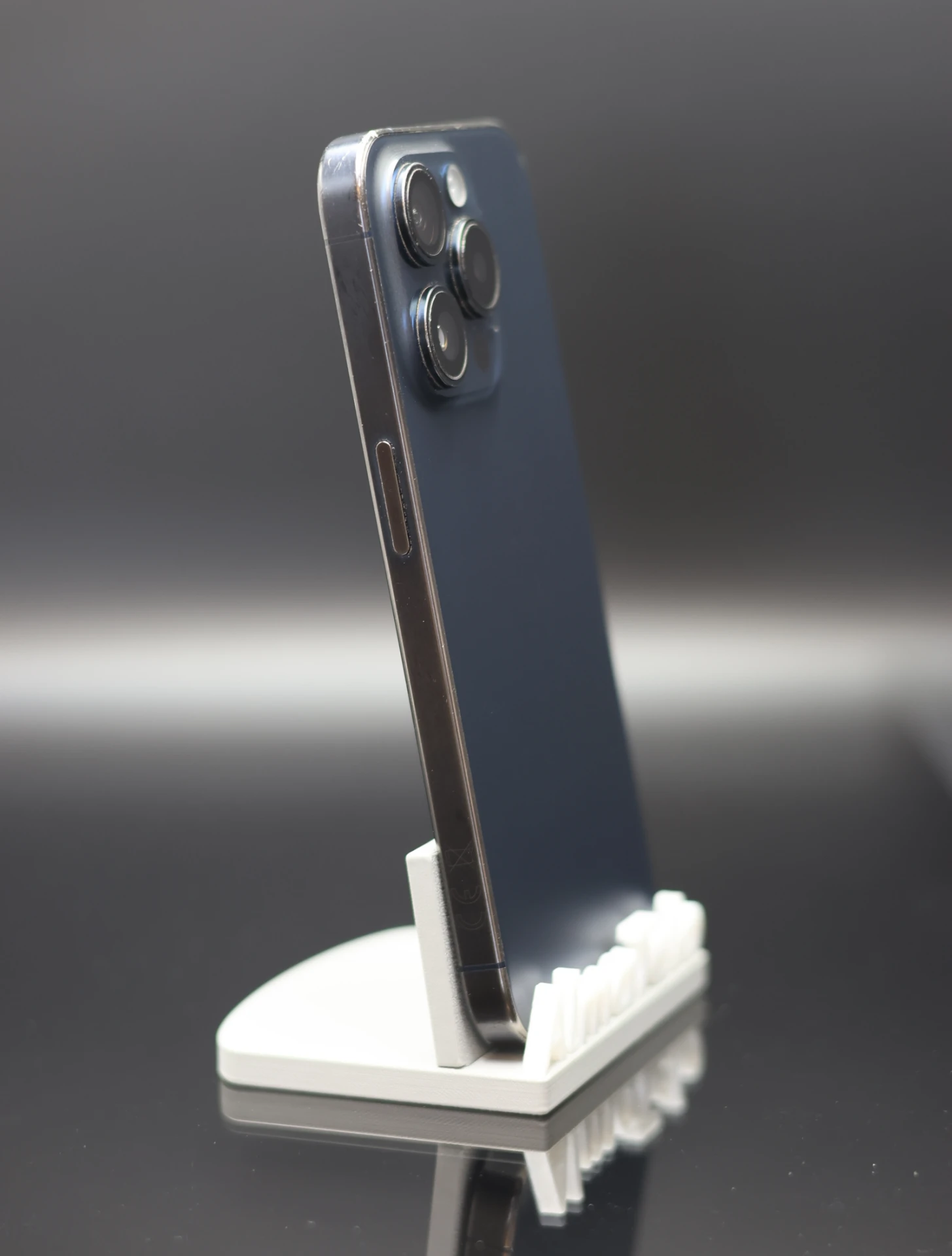 Apple iPhone 15 Pro 128 GB Blue Titanium 100% akku - 12 HÓ GARANCIA