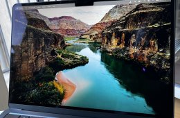 MacBook Air Apple M3 chippel 256 GB SSD/8 GB RAM