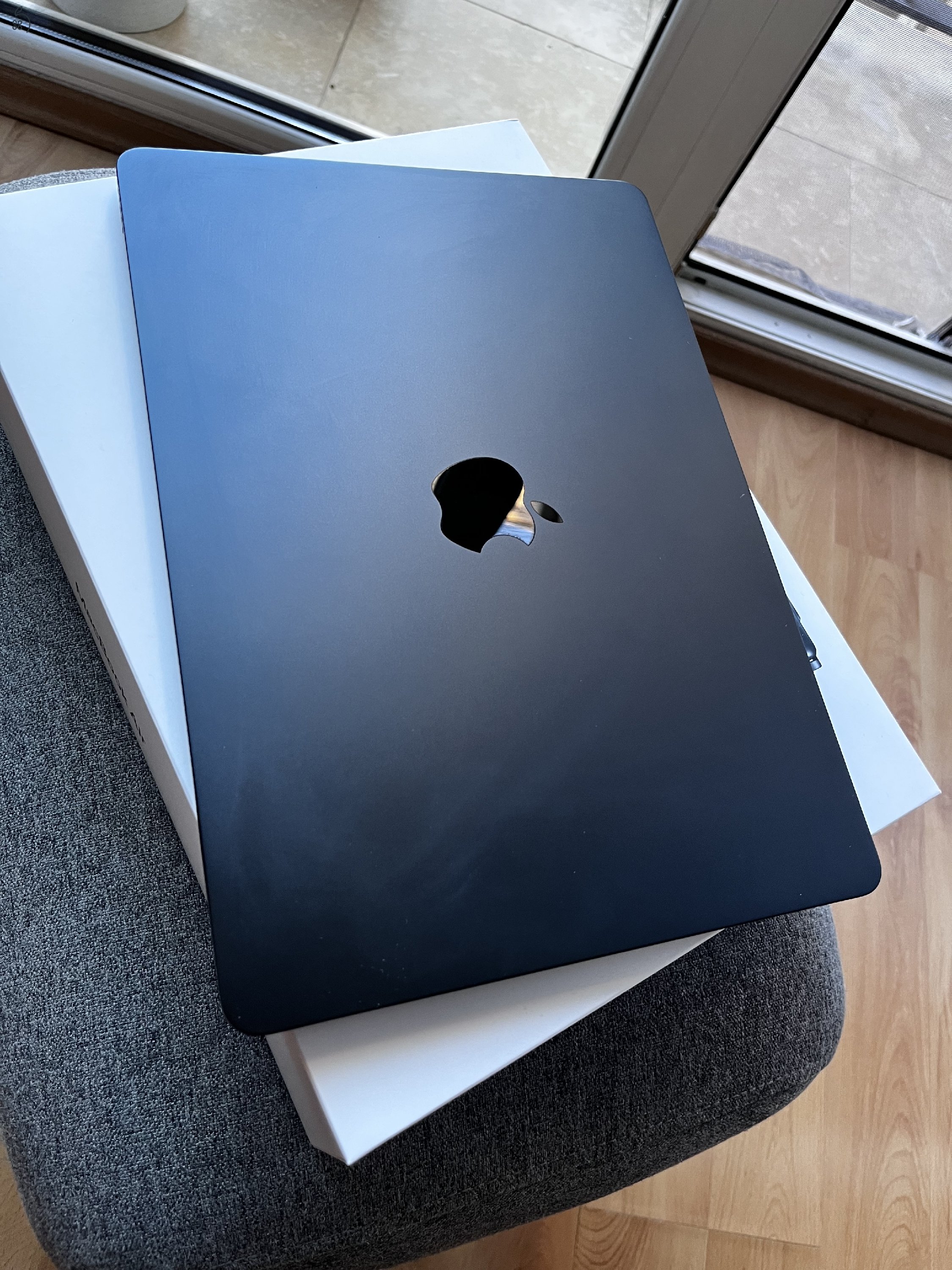 MacBook Air Apple M3 chippel 256 GB SSD/8 GB RAM
