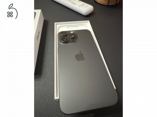 iPhone 15 Pro Max 256GB éjfekete, hibátlan állapotú, garanciális