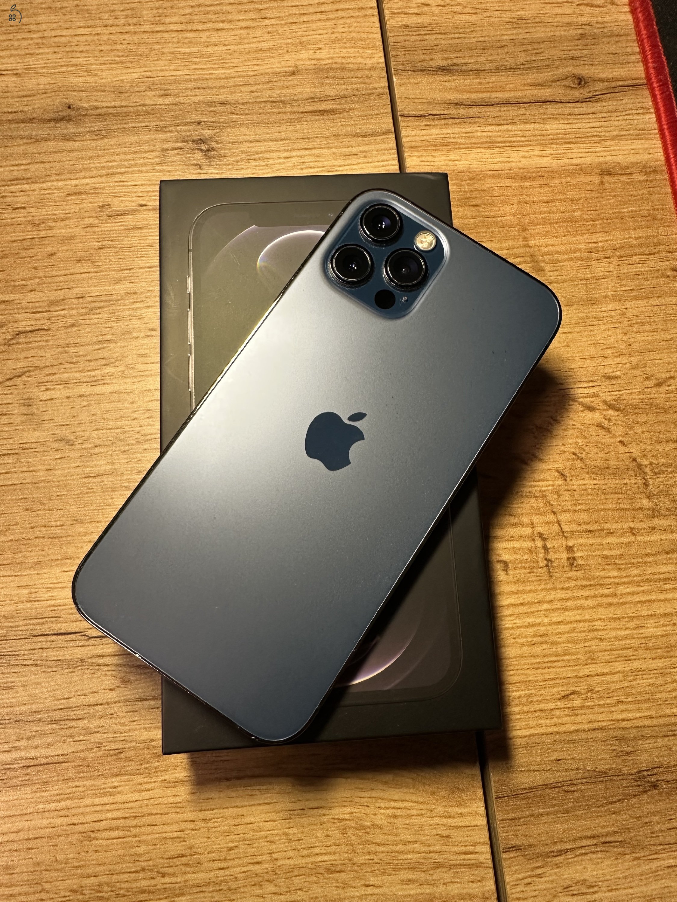 iPhone 12 Pro 128 gb.