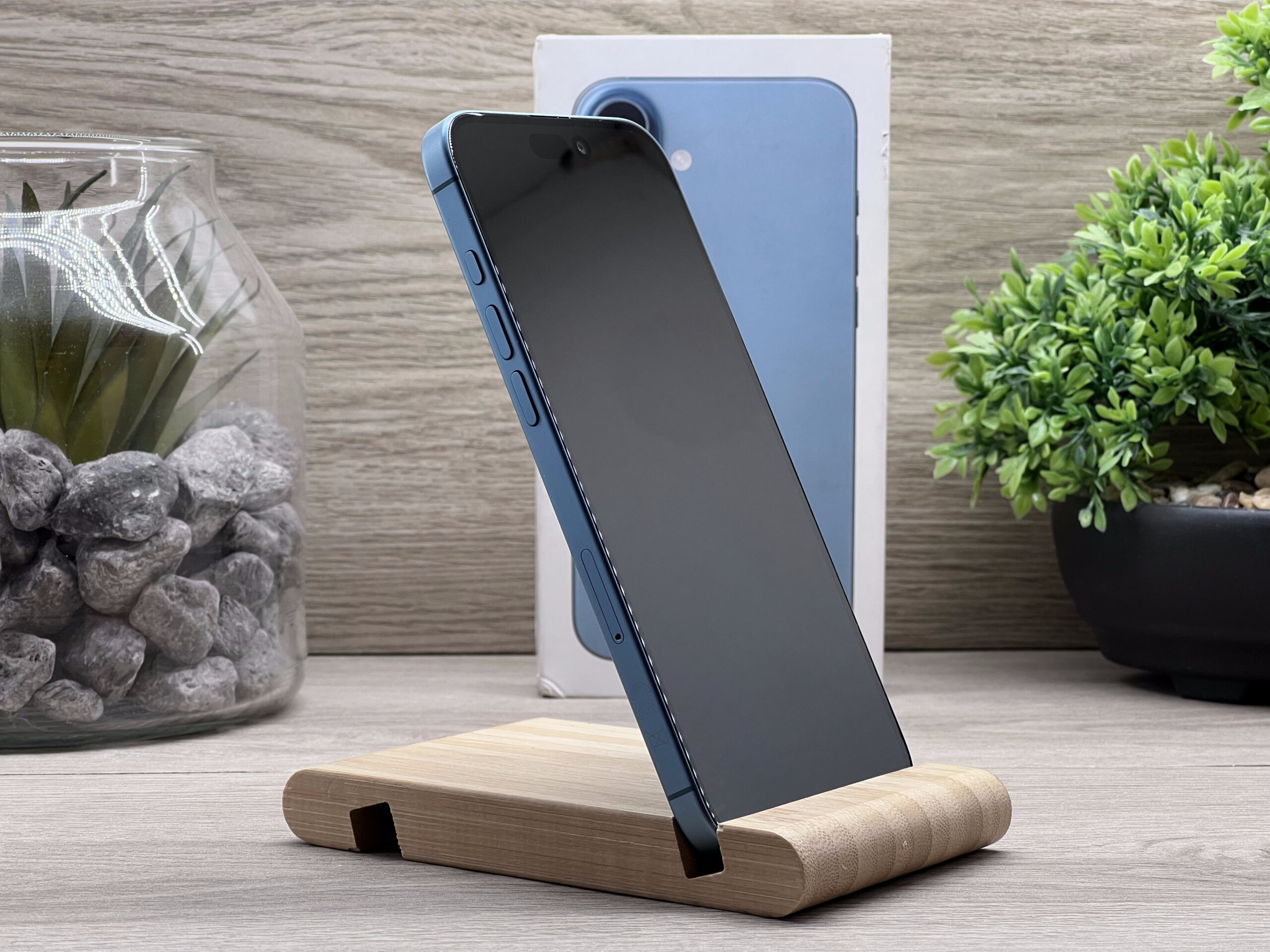 Hibátlan iPhone 16 Plus Teal 128GB 2 ÉV Garanciával Számlával Aksi 100%