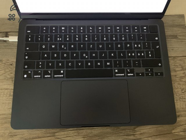 MacBook Air 13, M3 chip, csak kipróbált, garanciás, eladó!