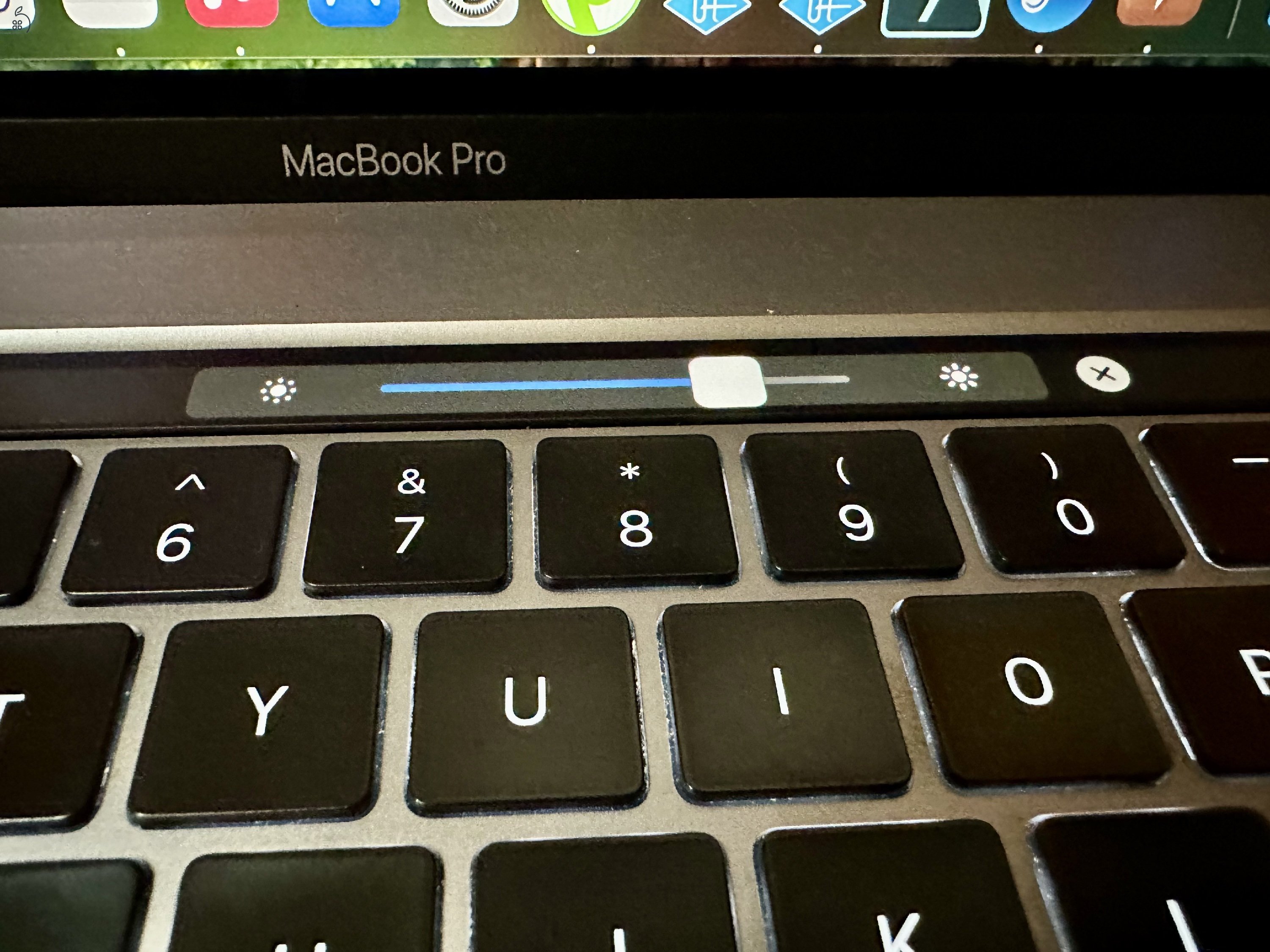 Apple MacBook Pro 16