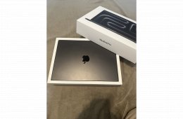 Eladó MacBook Pro M4 – 16GB RAM, 512GB SSD, Space Black