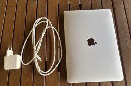 MacBook Air 2020 13” i3 256 GB SSD 8 GB RAM Silver