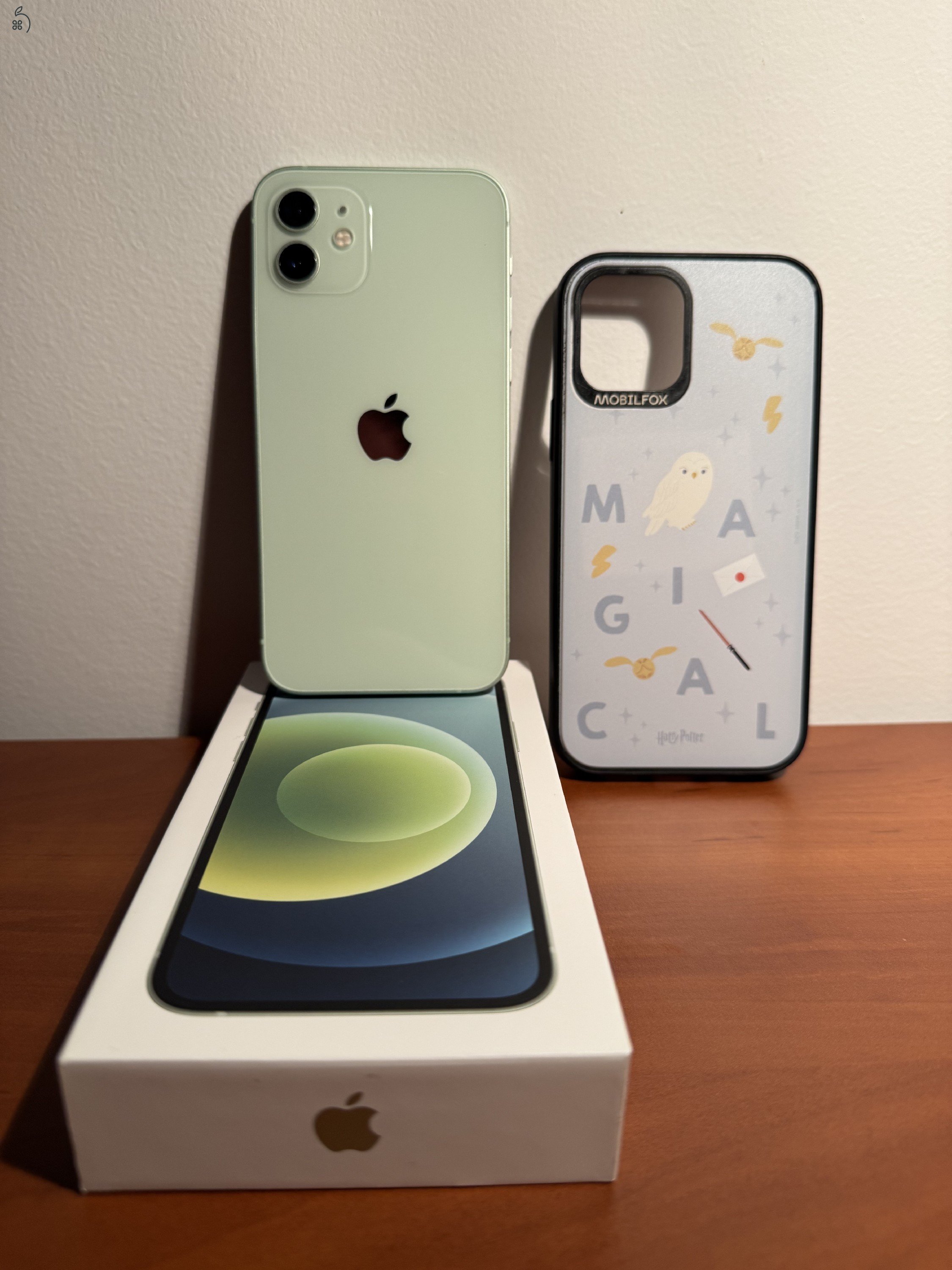 Karcmentes iPhone 12 128Gb eladó 