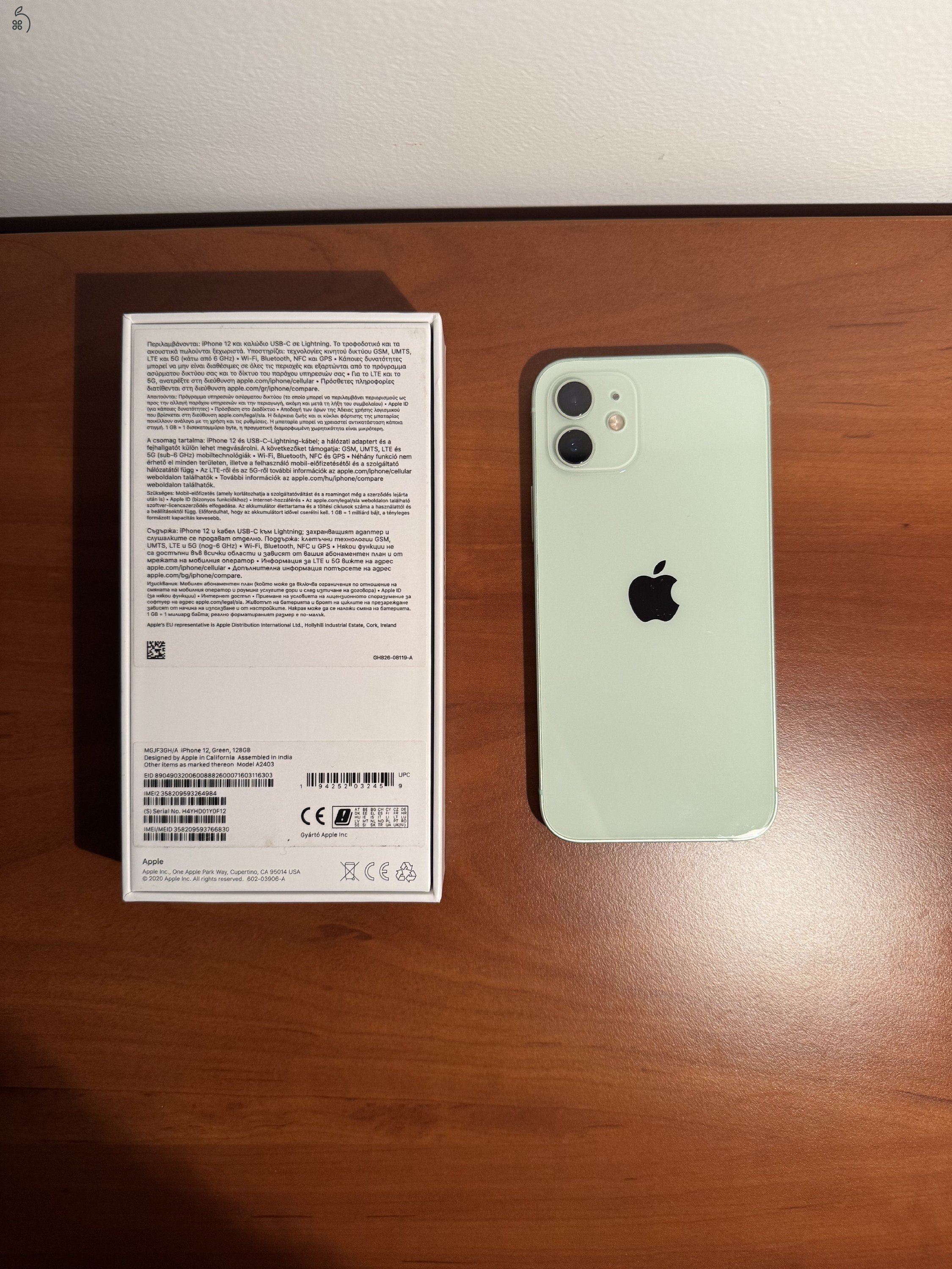 Karcmentes iPhone 12 128Gb eladó 