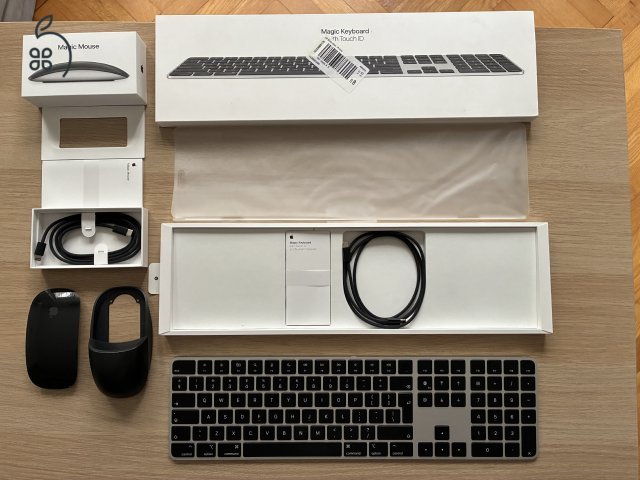 Apple Magic Keyboard Touch ID (fekete, számbillentyűzettel) + Magic Mouse 2 + ergonómikus egér ház