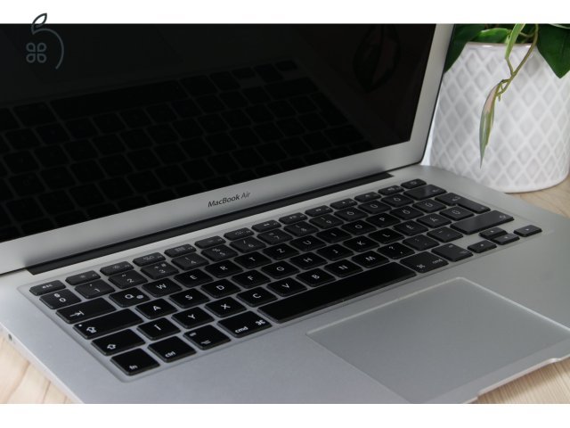 MacBook Air 13” (2017) – Megbízható, klasszikus választás a mindennapokra