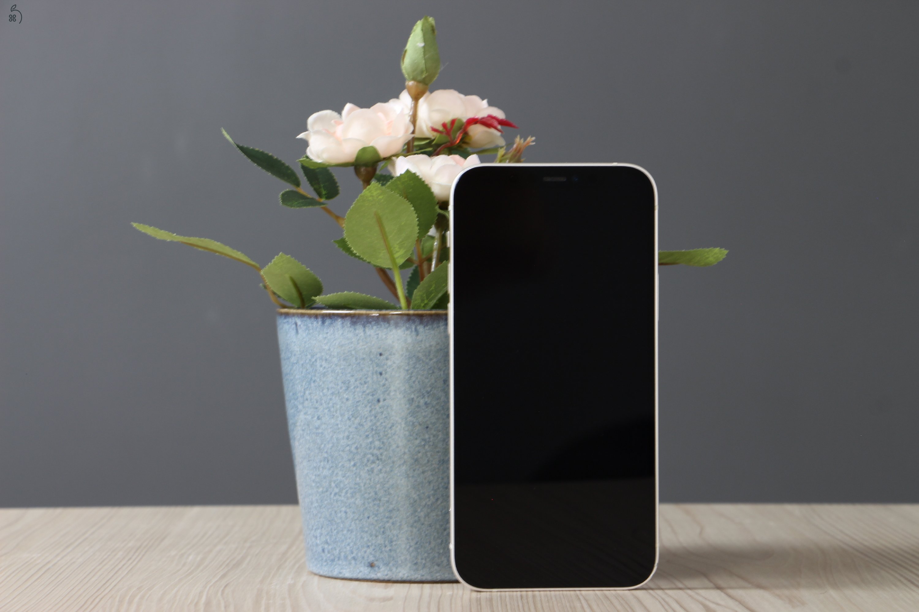 iPhone 12 64GB fehér B US-7050