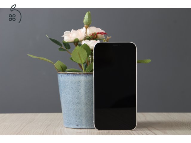 iPhone 12 64GB fehér B US-7050