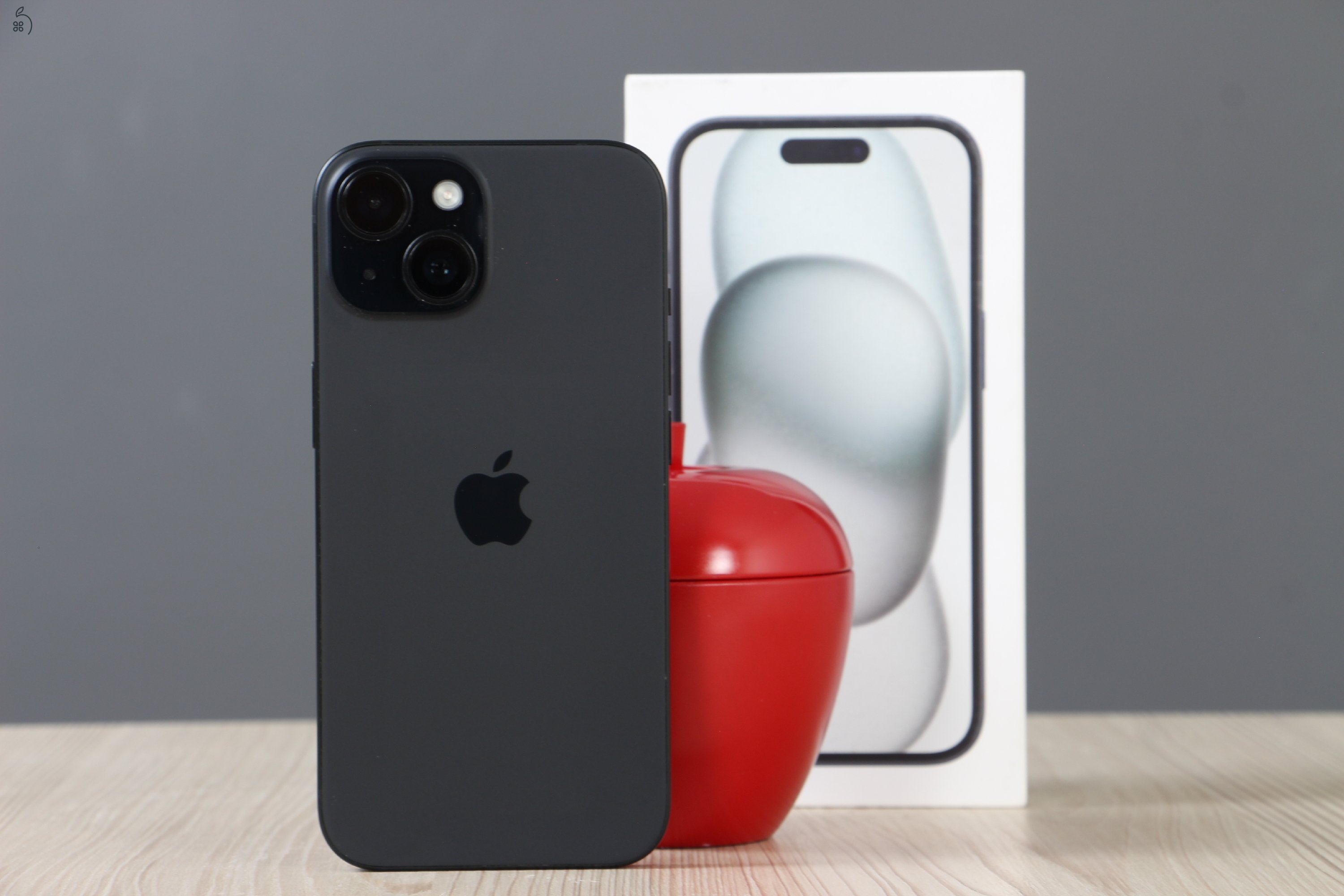 Apple iPhone 15 128GB asztrofekete A US-7039
