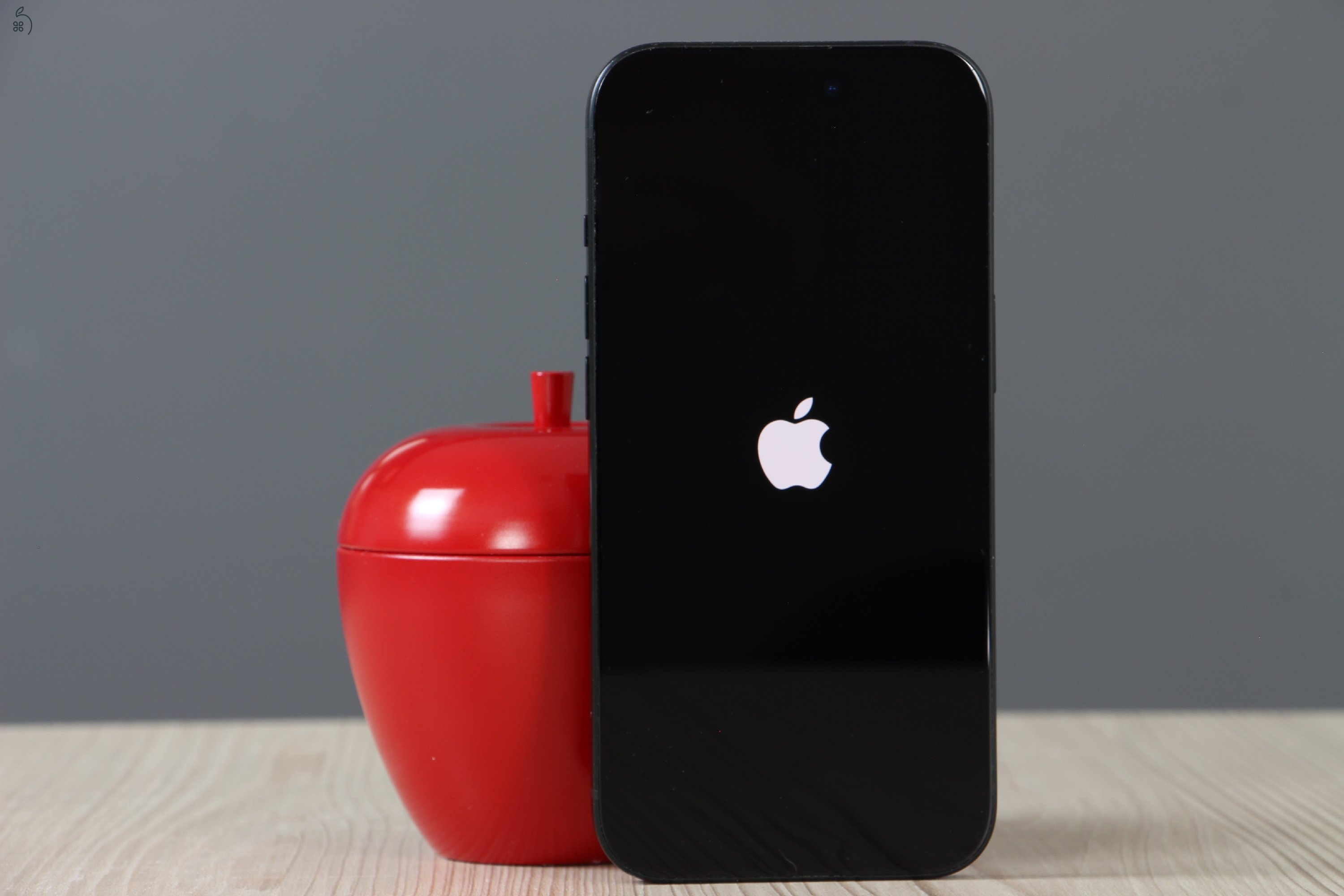 Apple iPhone 15 128GB asztrofekete A US-7039