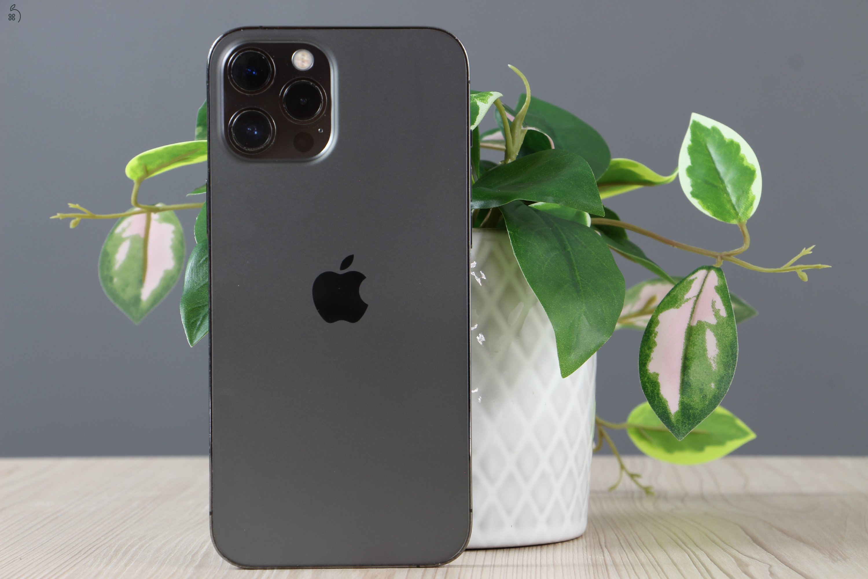 Apple iPhone 12 Pro Max 128GB asztrofekete C+ US-7003