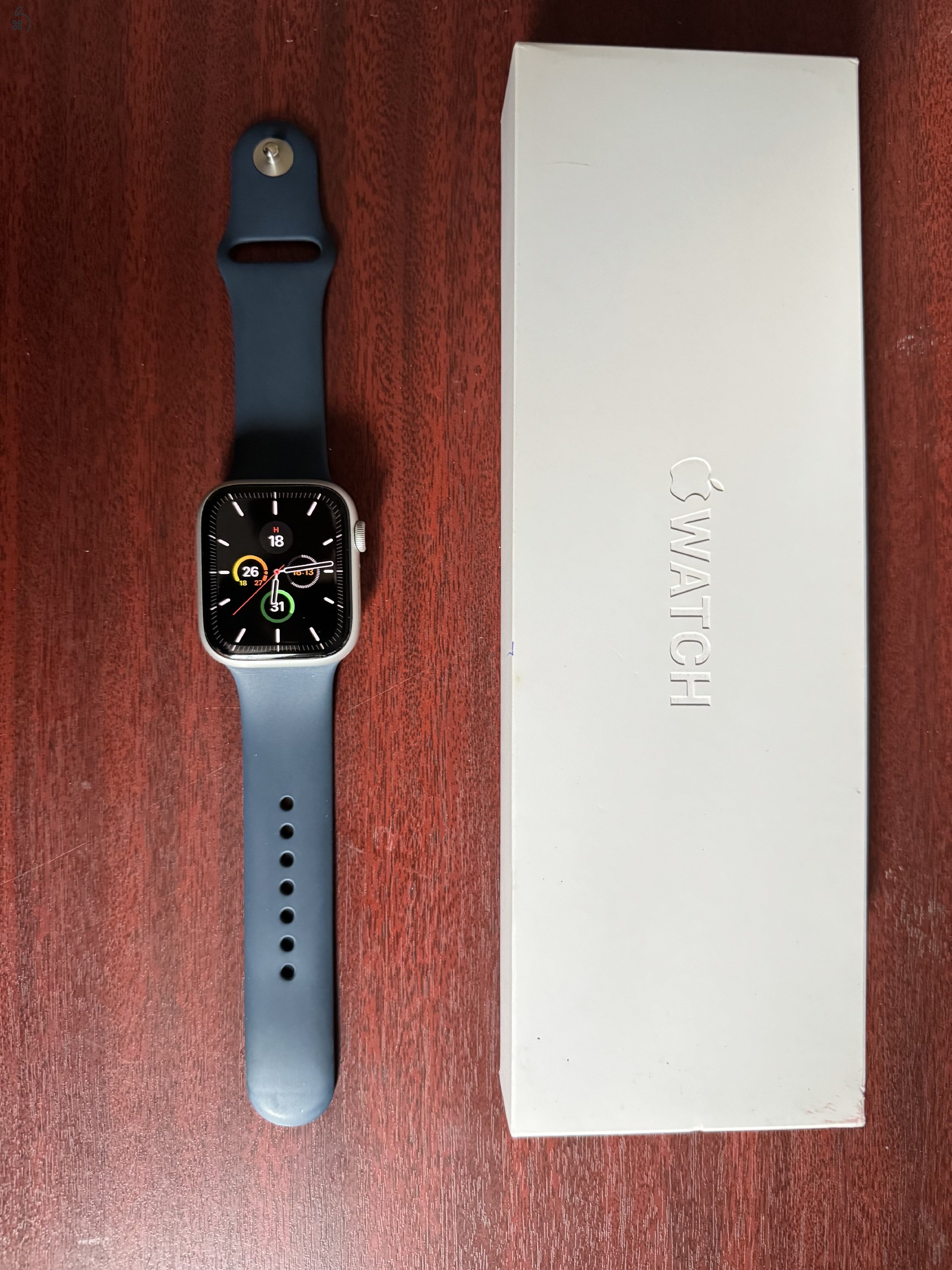 Eladó Apple watch Series 9 45mm GPS Silver