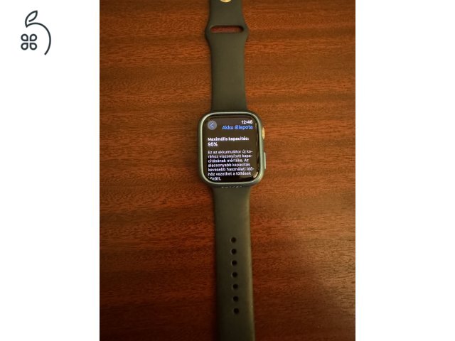Eladó Apple watch Series 9 45mm GPS Silver