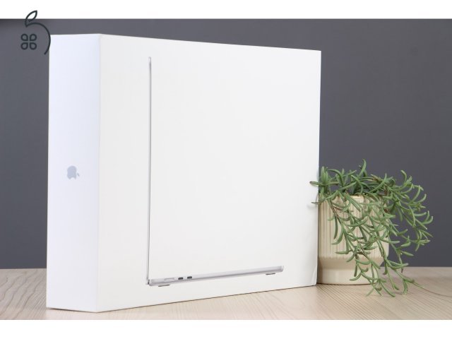 Eladó: MacBook Air 15” M4 – 16GB / 256GB