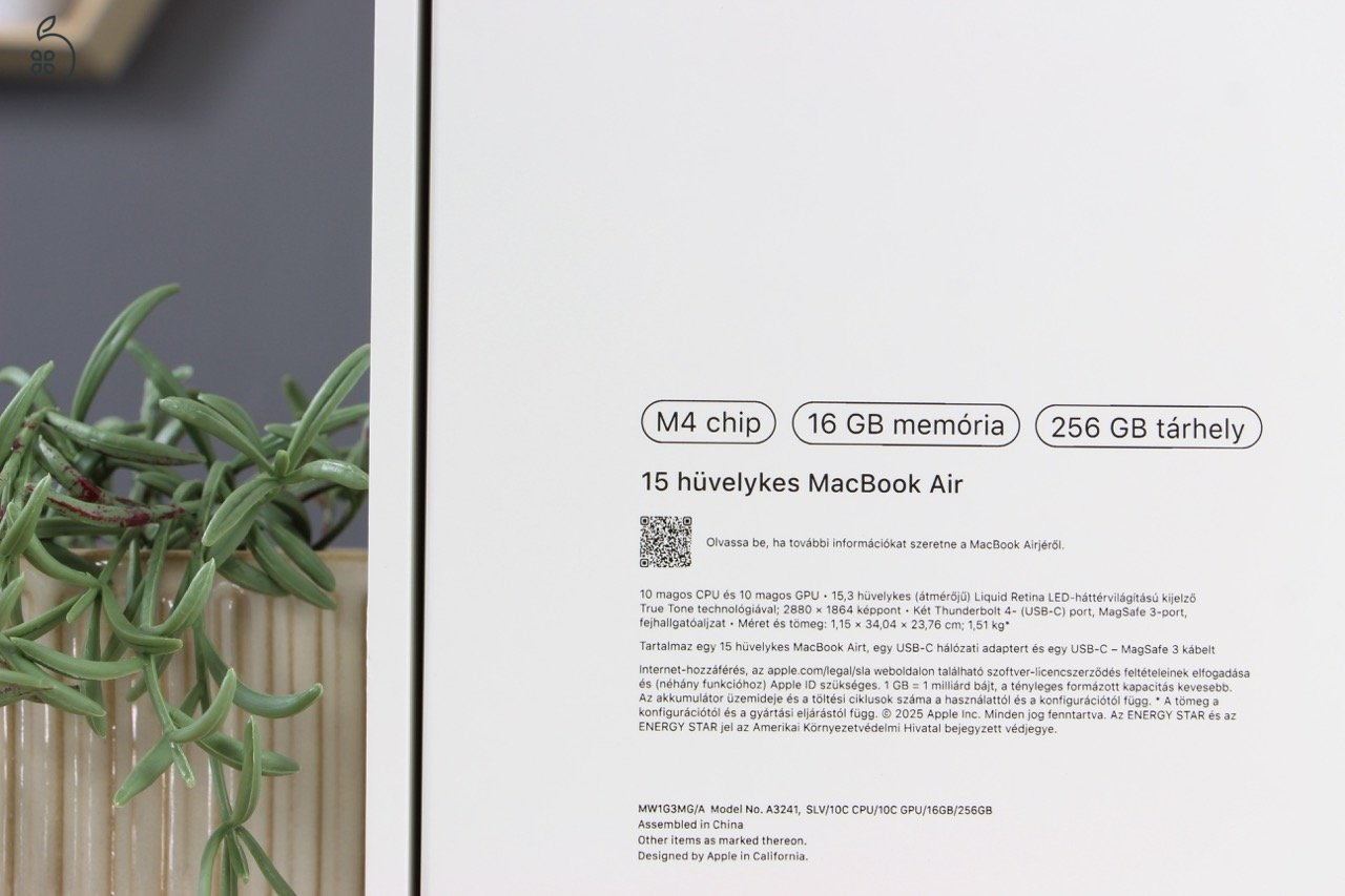 Eladó: MacBook Air 15” M4 – 16GB / 256GB
