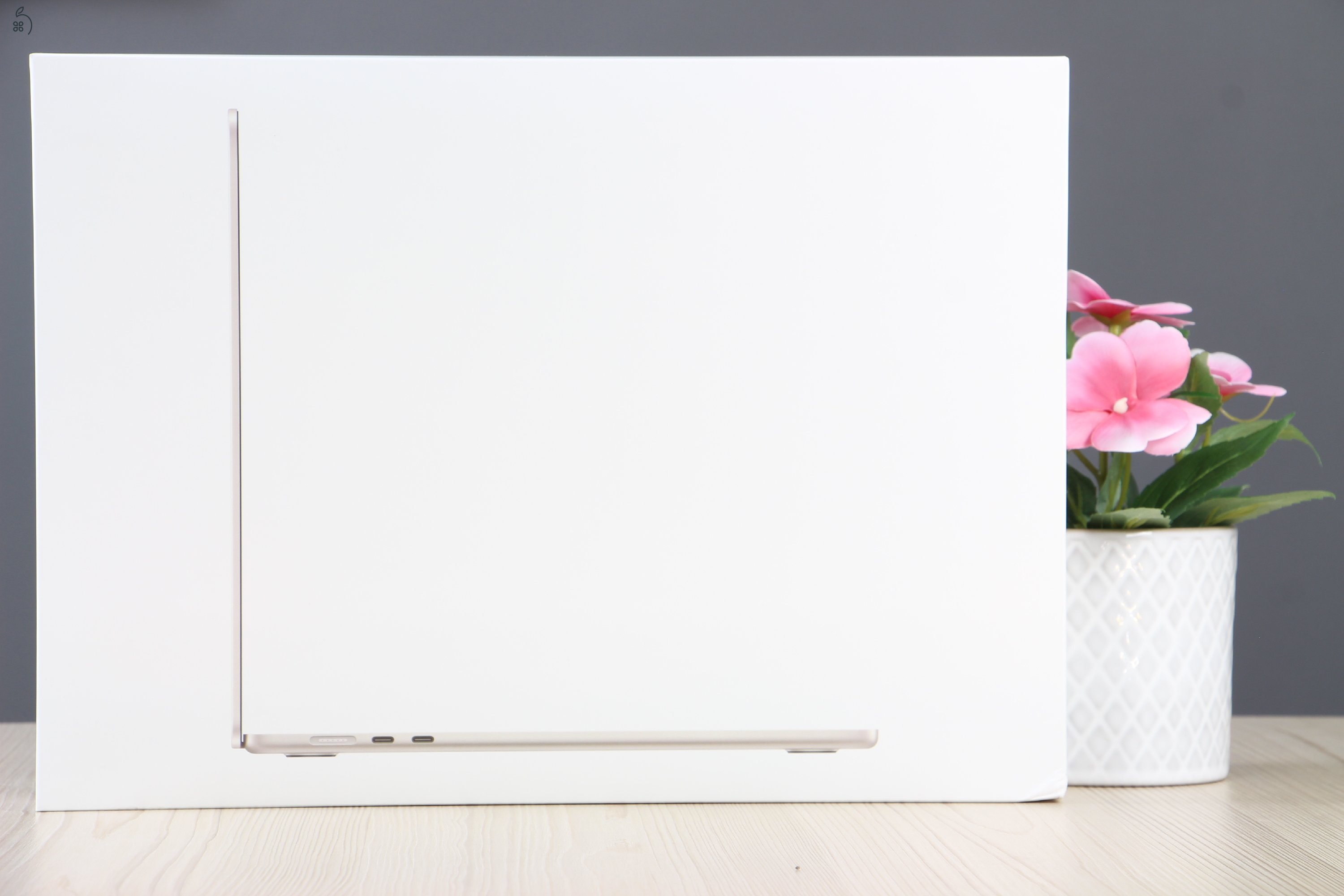 ÚJ Apple Macbook Air 15