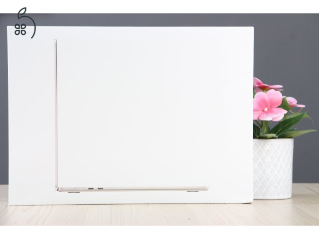 ÚJ Apple Macbook Air 15