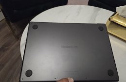MacBook Pro - 16 GB RAM, Apple M4 ,1TB