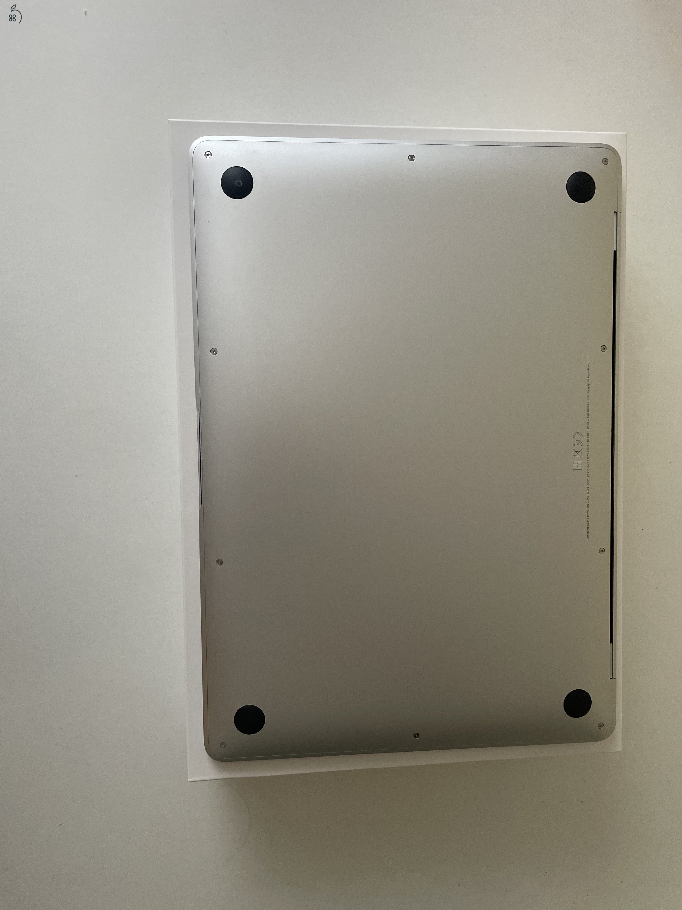 MacBook Air (2020), újszerű
