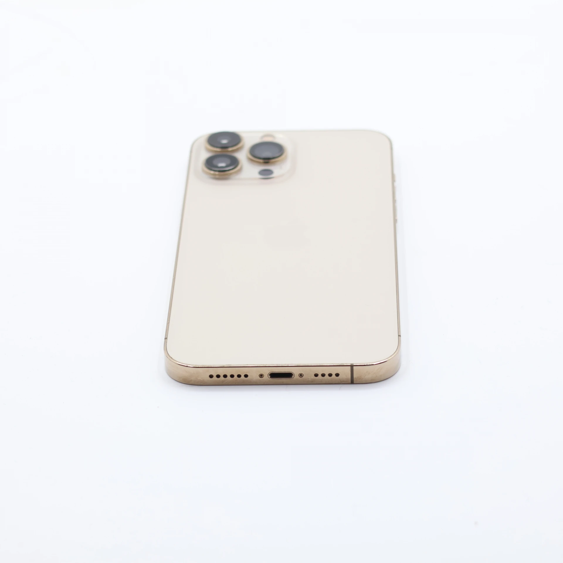 + Ajándékkal és 1 év garanciával! Felújított iPhone 13 Pro Max 128 GB Gold