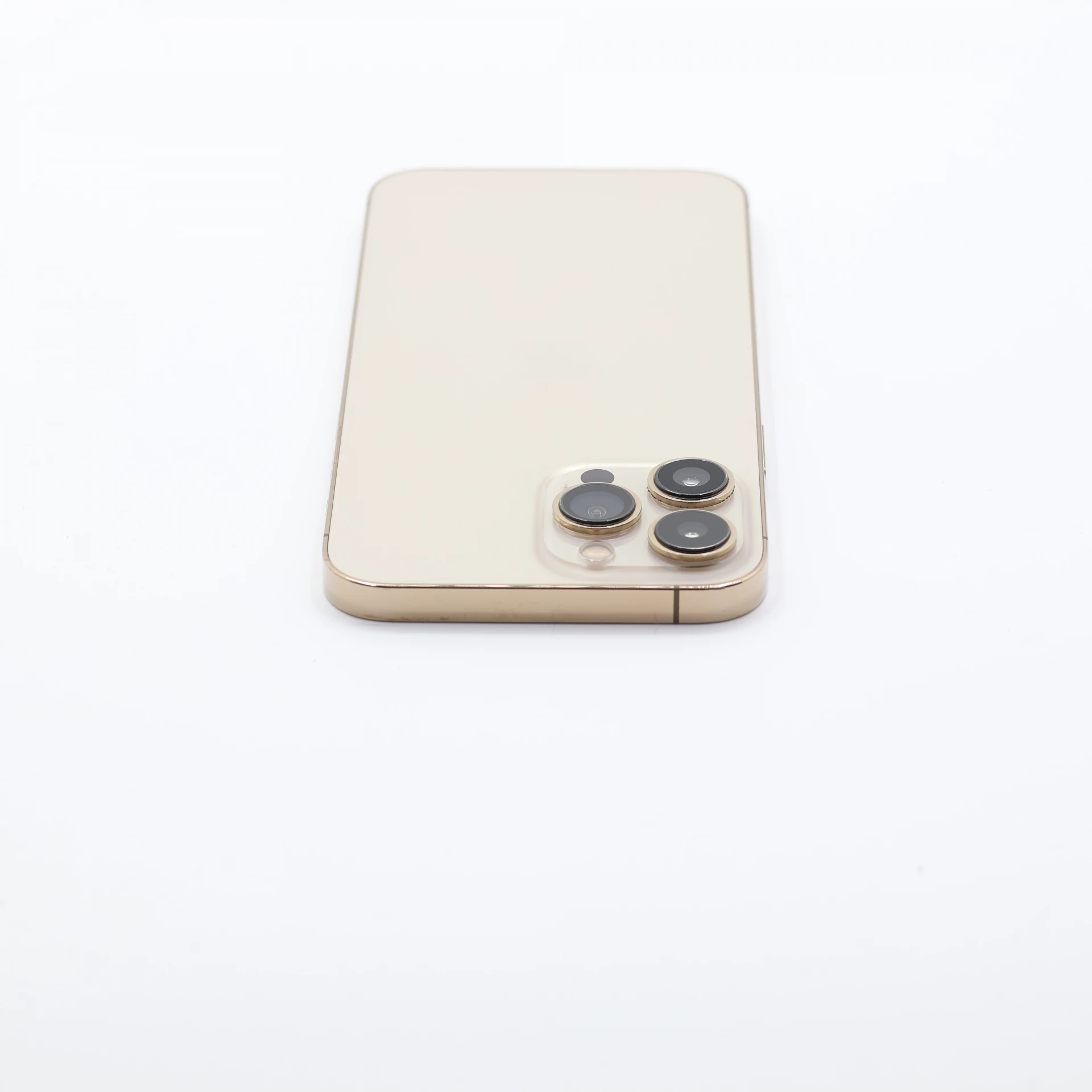 + Ajándékkal és 1 év garanciával! Felújított iPhone 13 Pro Max 128 GB Gold