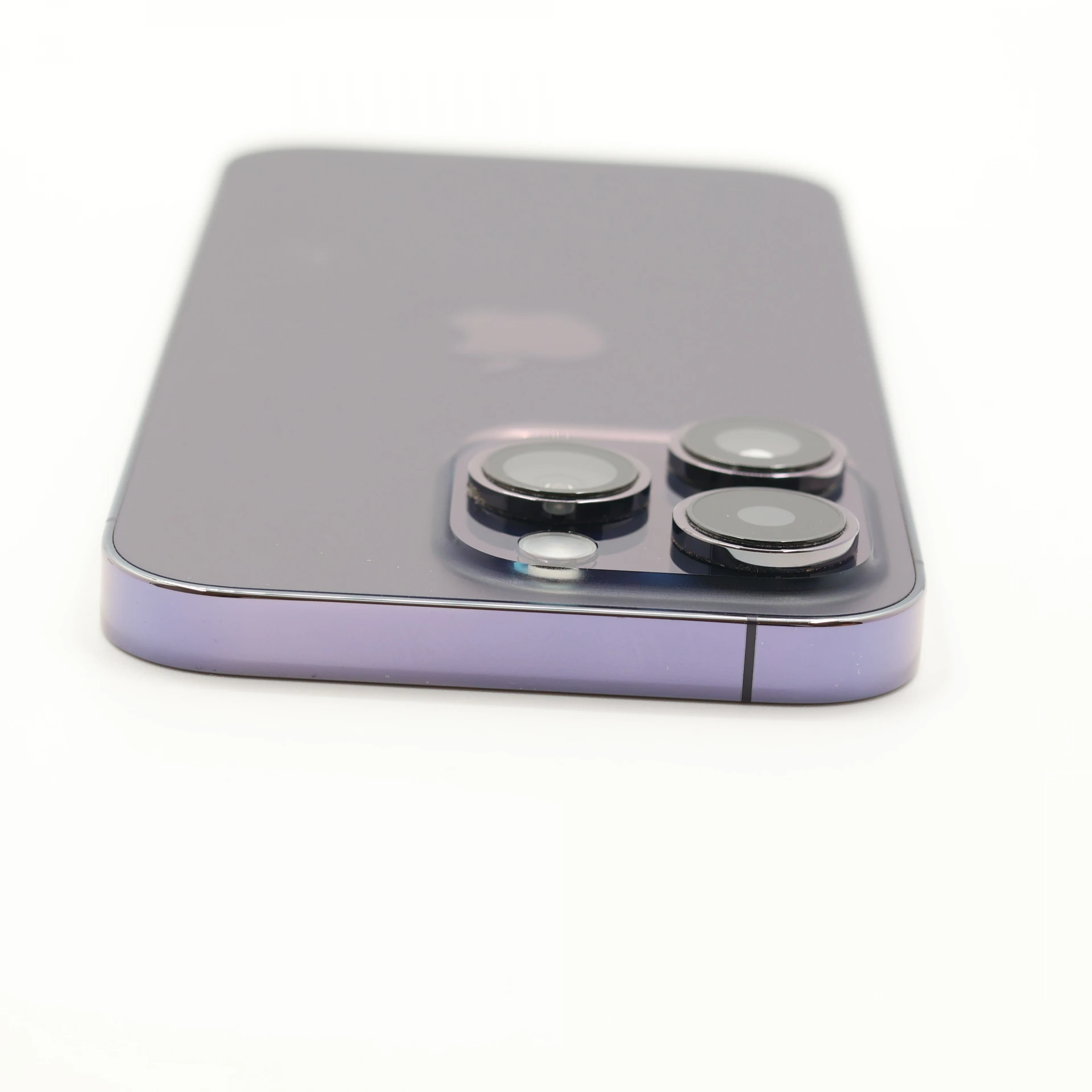 + Ajándékkal és 1 év garanciával! Felújított iPhone 14 Pro 128 GB Deep Purple