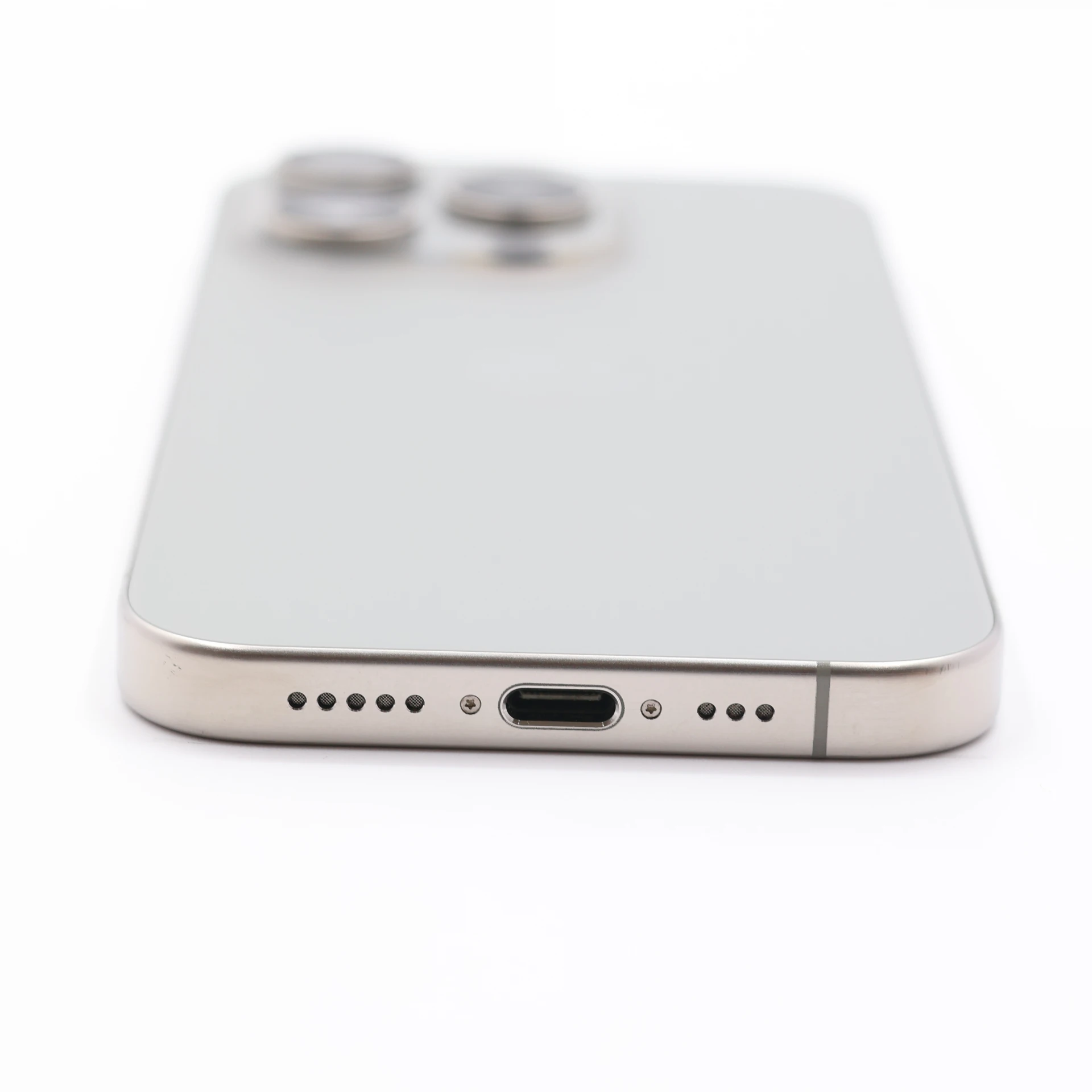+ Ajándékkal és 1 év garanciával! Felújított iPhone 15 Pro 128 GB Natural Titanium